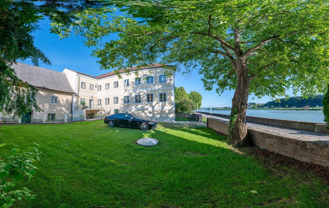 Kaiserliches Wohnen Im Alten K&K Postamt Eg Apartment Persenbeug Екстериор снимка